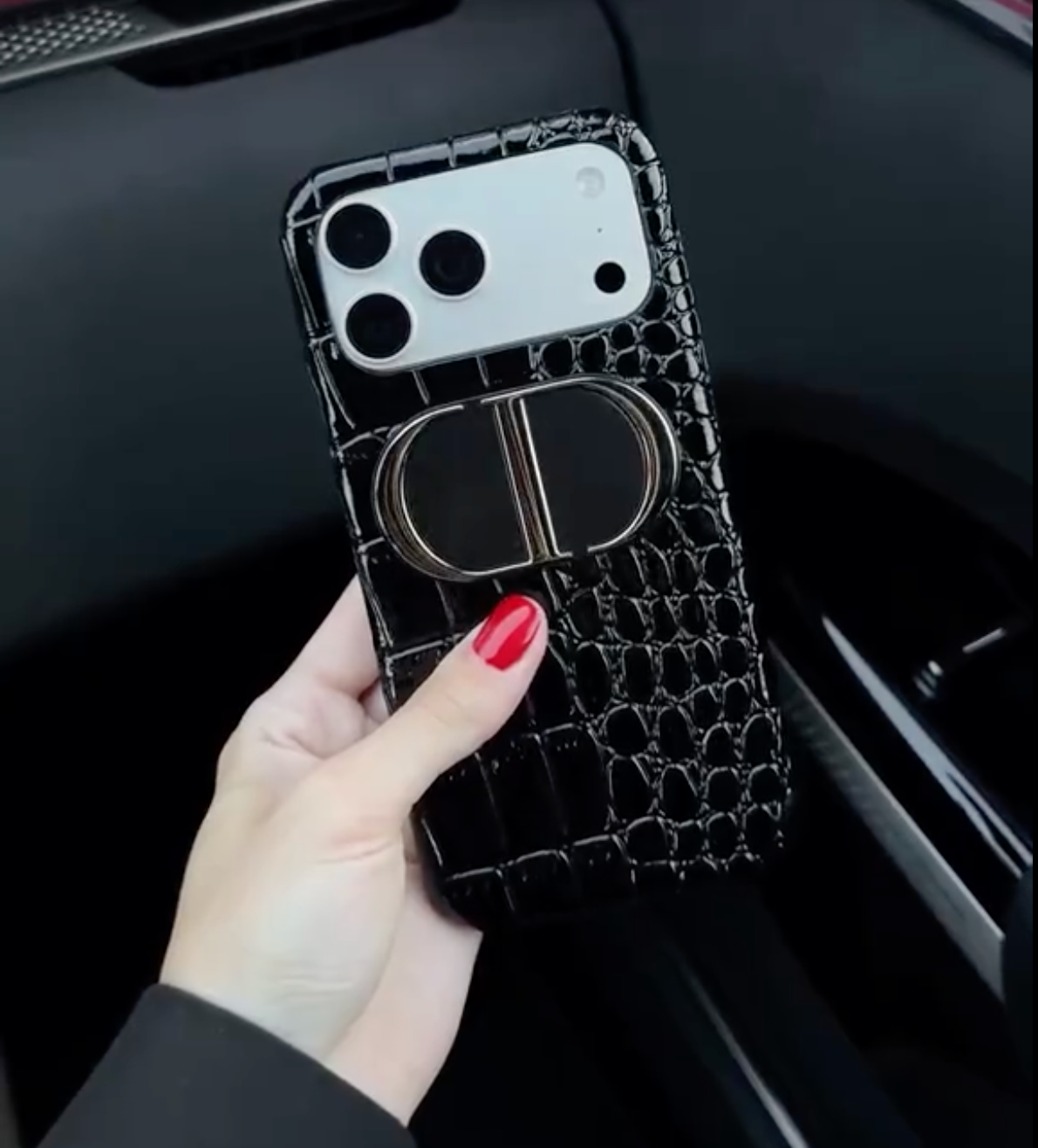 Dior-Inspired Luxury Mirror Case for iPhone  | iCase — photo 1