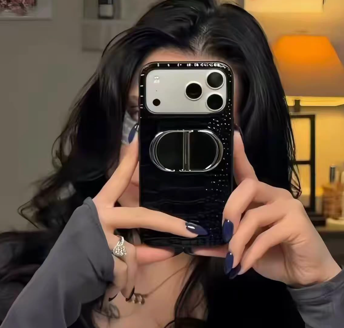Dior-Inspired Luxury Mirror Case for iPhone  | iCase — photo 5